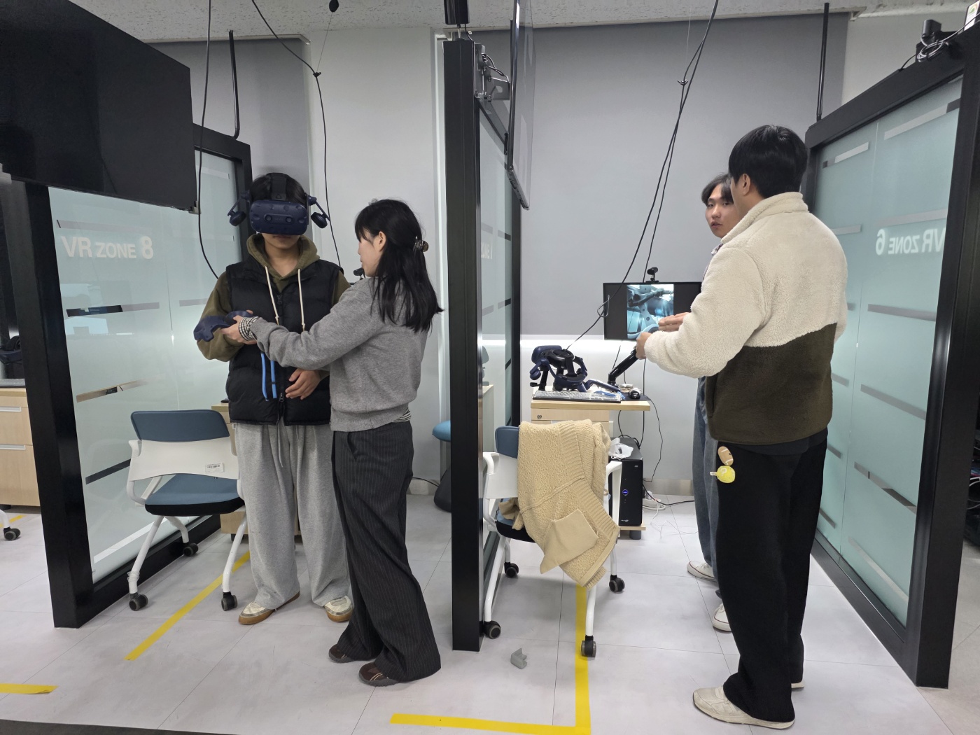 로봇스마트공장 및 VR체험